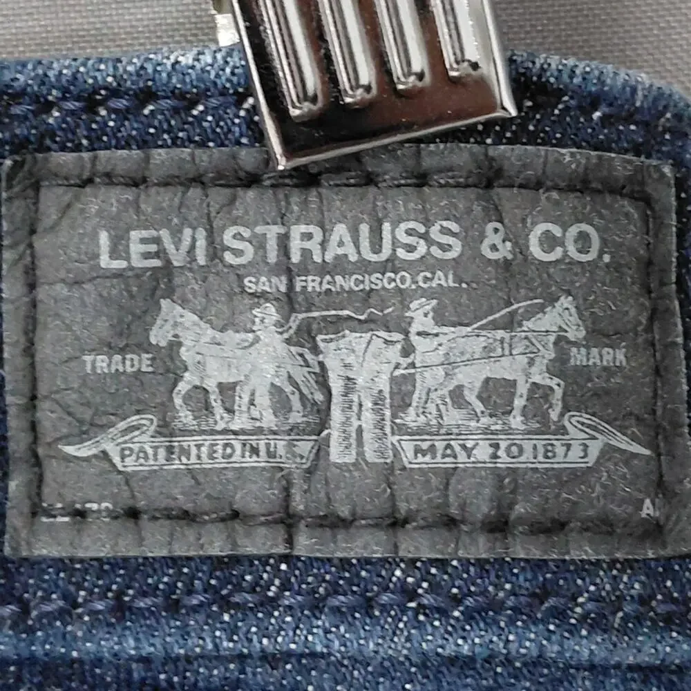Levi's Blue Genuinely Crafted Stretch Jeans Women Size 9M